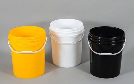 سطل پلاستیکی سفید 5 گالن بدون BPA با سرپوش برای پودر شیمیایی