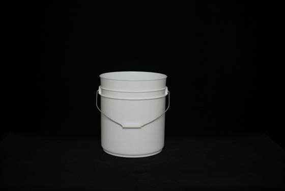 بالکه های پلاستیکی سفید دور 5 گالن مقاوم در برابر اشعه UV با پوشش برای صنعت کشاورزی مواد غذایی پزشکی